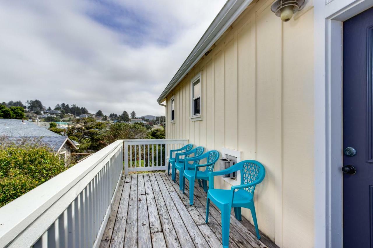 The Yellow Rose House Lincoln City Exterior photo
